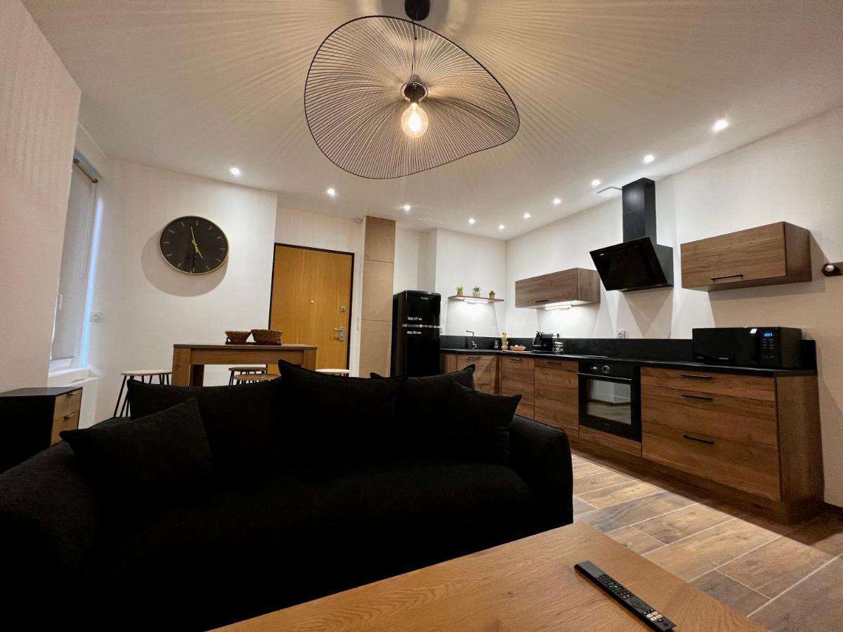 Appartement Cosy Centre Ville Roanne Exterior photo