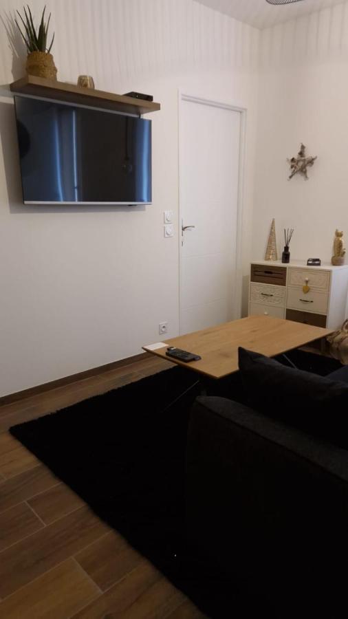 Appartement Cosy Centre Ville Roanne Exterior photo